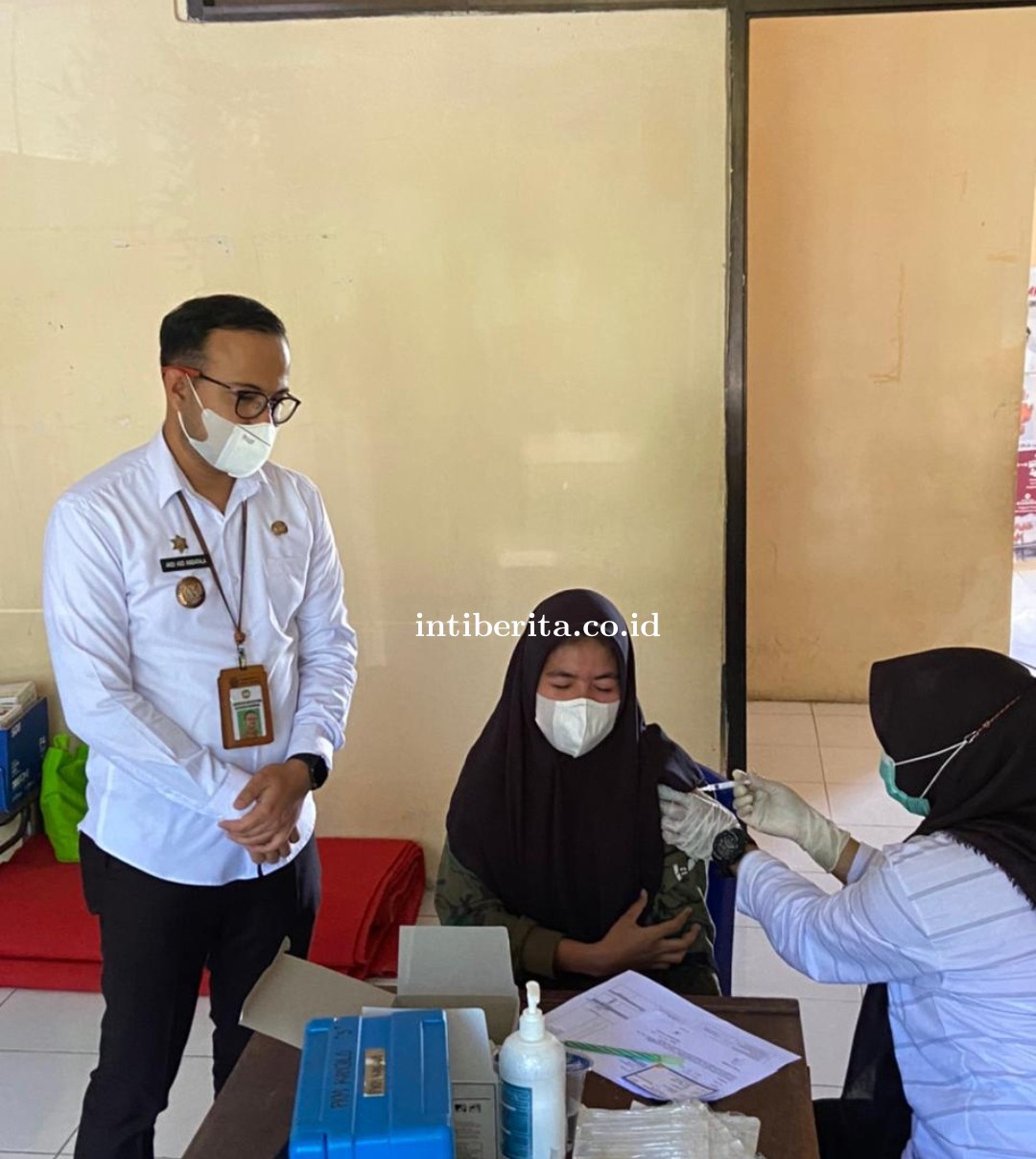 Vaksin Jenis Moderna Sasar  Warga di Wilayah Barombong