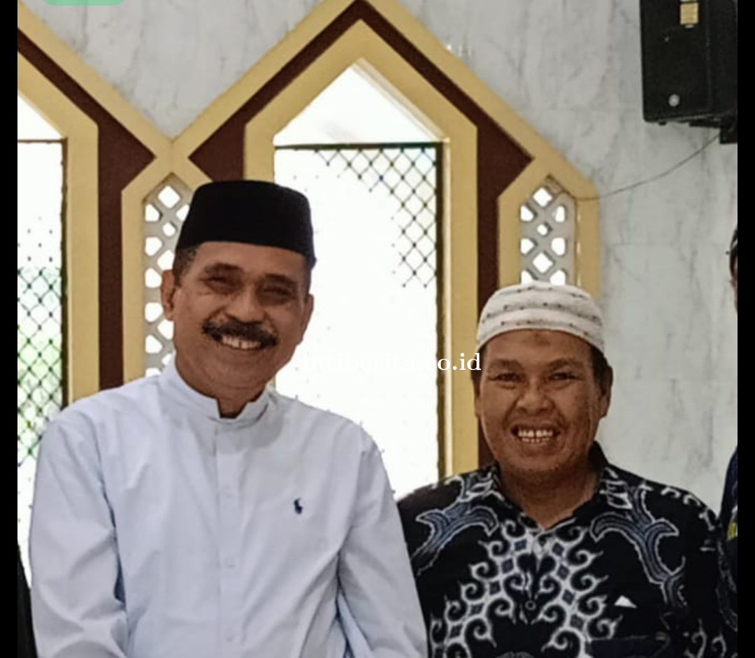 Owner Intiberita Group Apresiasi Kekompakan Pengurus Masjid Nailul Maram Lappa Sinjai